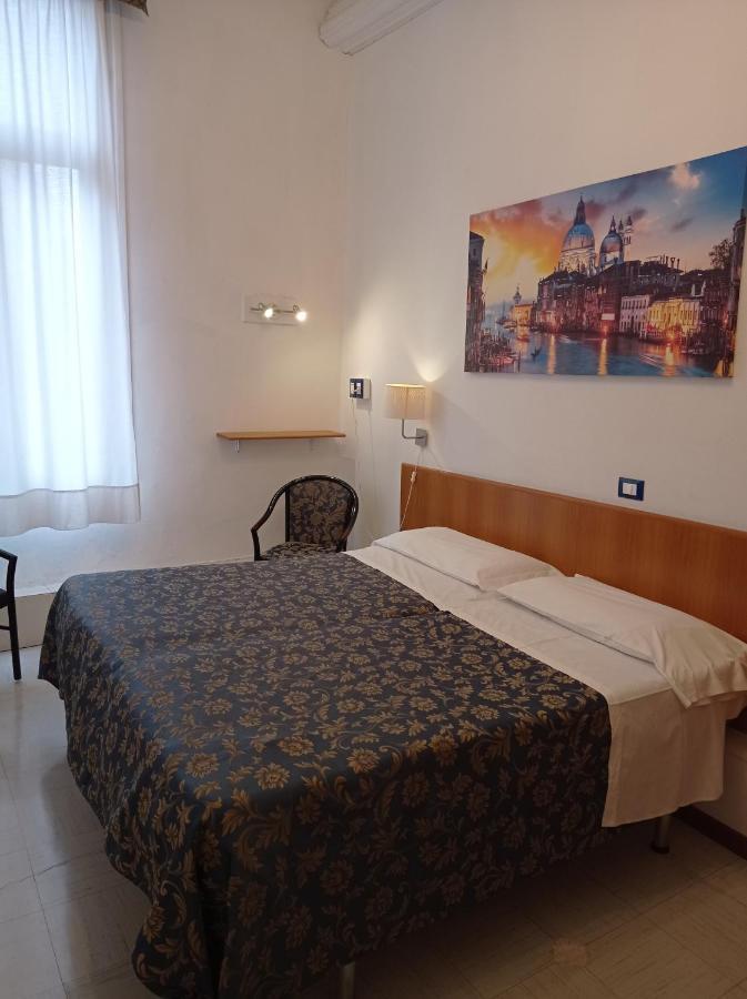 Hotel Caneva Venice Exterior photo