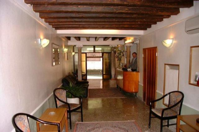 Hotel Caneva Venice Exterior photo